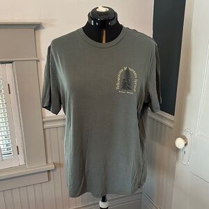 Old Navy Yellowstone Graphic T Shirt